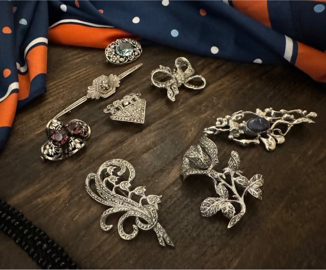 Antique marcasite brooch deals