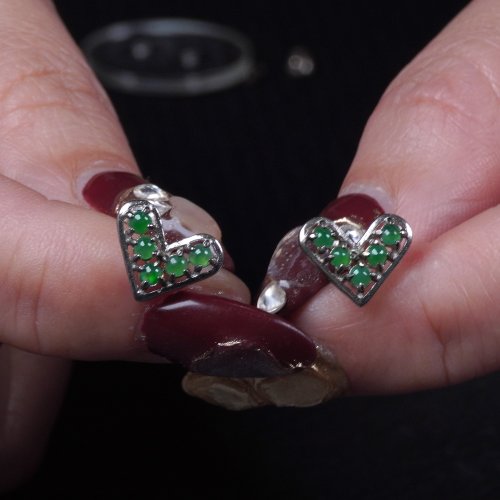 瓔珞珠寶盒 E.L.Jewelry Box 冰種陽綠翡翠蛋面愛心耳釘 925純銀 | 天然緬甸玉A貨翡翠 | 送禮