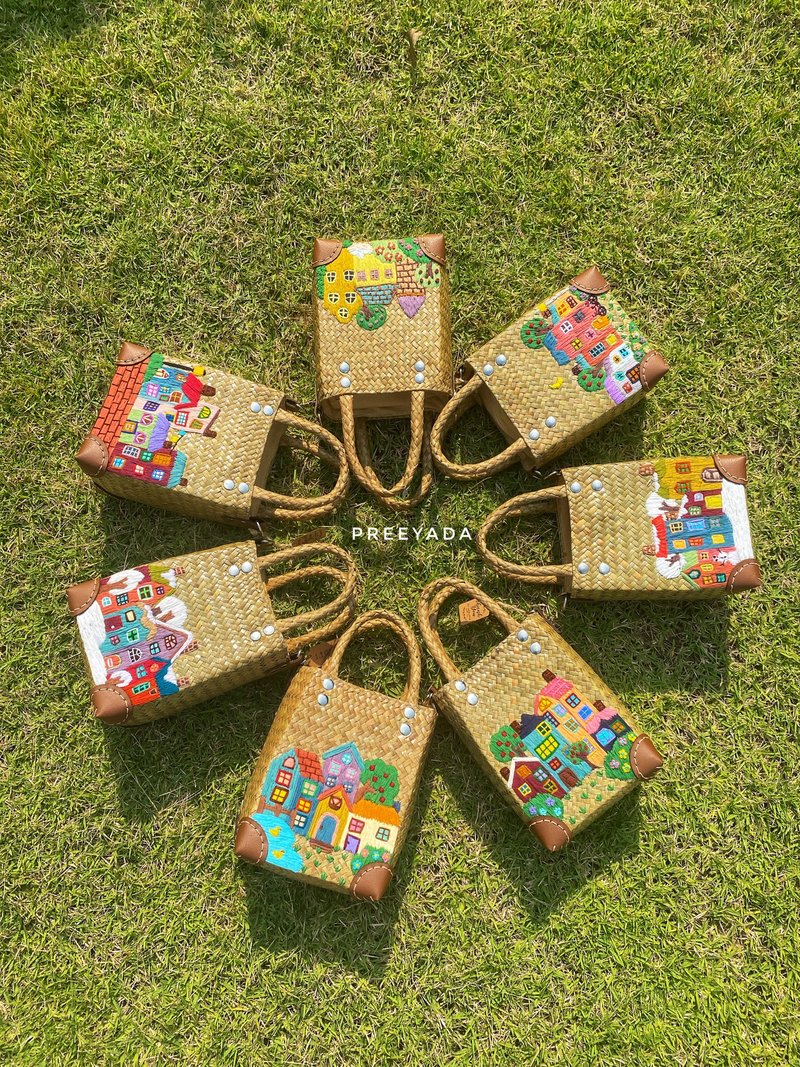 Hand-embroidered krajood bag, embroidered pattern as ordered. - กระเป๋าถือ - งานปัก 