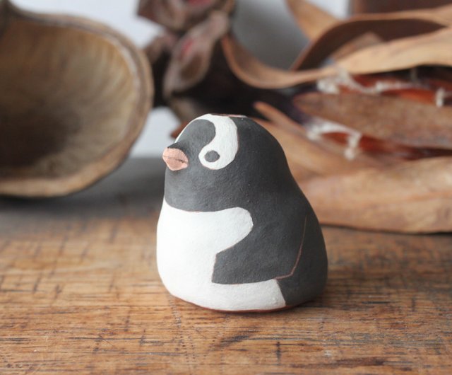 美品 掛け軸 耕一作 ペンギン図 共箱 動物 掛軸 荒木十畝 「夏汀水鶏」 昭和14年作 共箱 | 古美術ささき