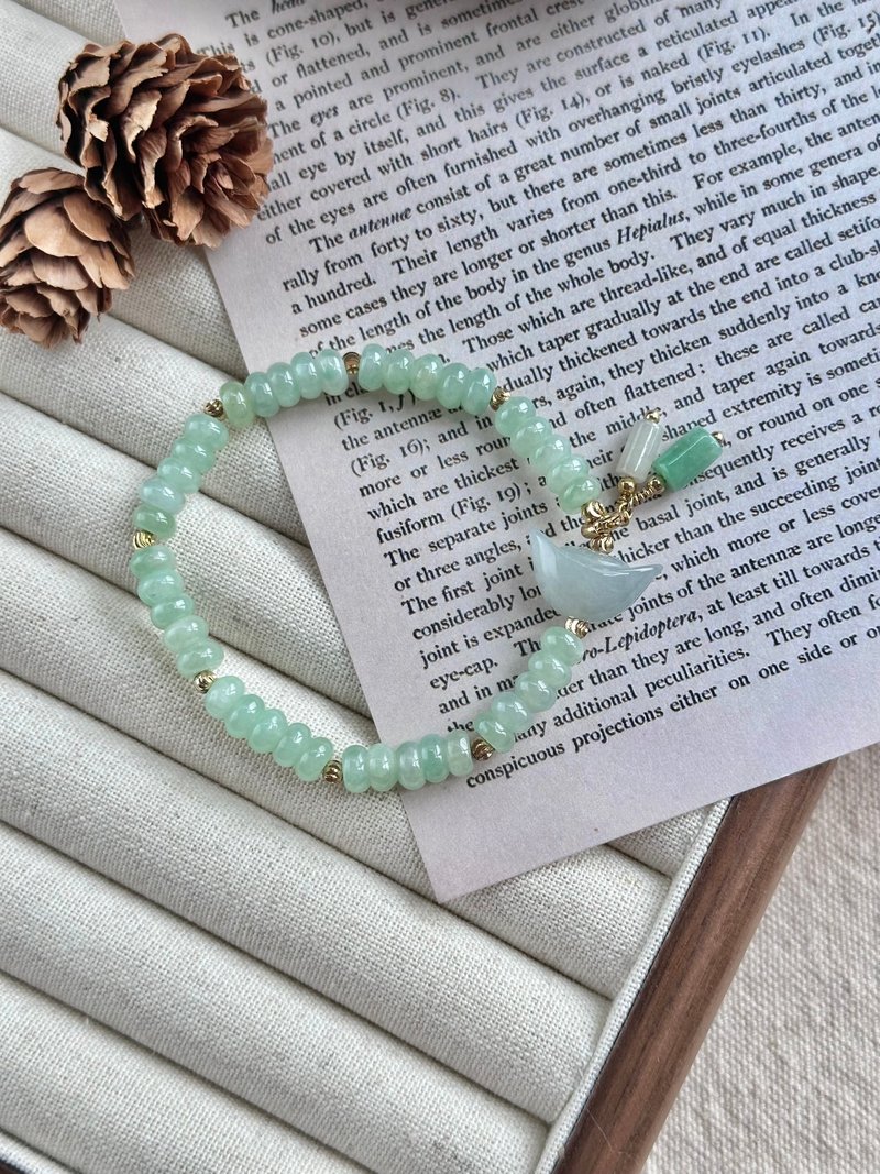 Ice blue ingot bracelet | natural Burmese jadeite - สร้อยข้อมือ - หยก สีทอง