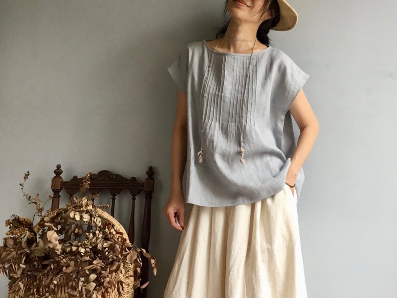 Chamonix/grey blue classical accordion round neck French sleeves/short-sleeved top 100% enzyme washed linen - เสื้อกั๊กผู้หญิง - ผ้าฝ้าย/ผ้าลินิน 