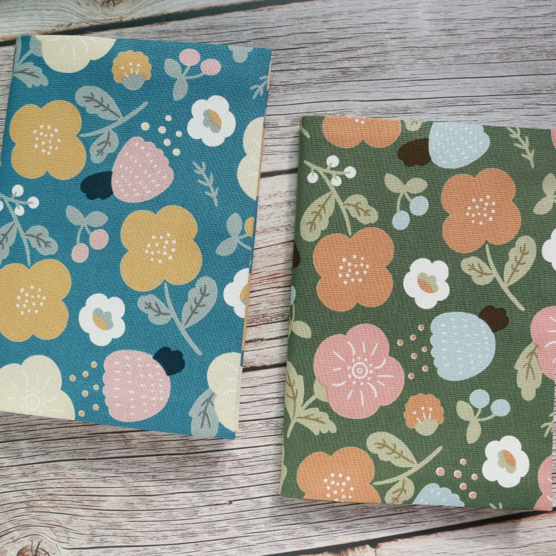 [Flower of Summer] Two-color book cover, book cover, cloth book cover, adjustable book cover - ปกหนังสือ - ผ้าฝ้าย/ผ้าลินิน 