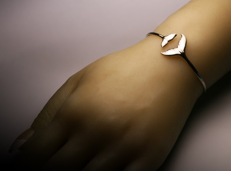 Double whale tail bracelet - Bracelets - Other Metals Silver