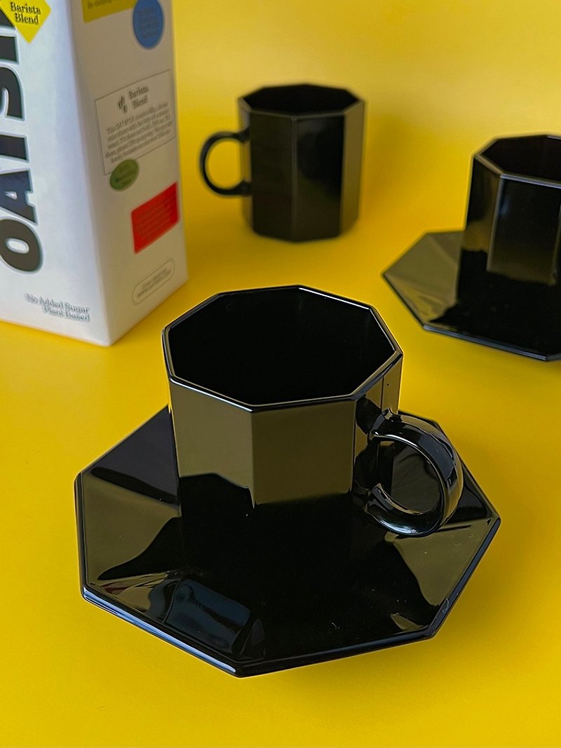 法國/ 1960s Arcoroc Octime 摩登八角系列全黑玻璃中古咖啡杯盤 - 咖啡杯/馬克杯 - 玻璃 黑色