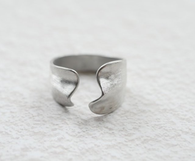 ○ Open ring ○ Silver 925 / matte Silver volume ring - Shop green