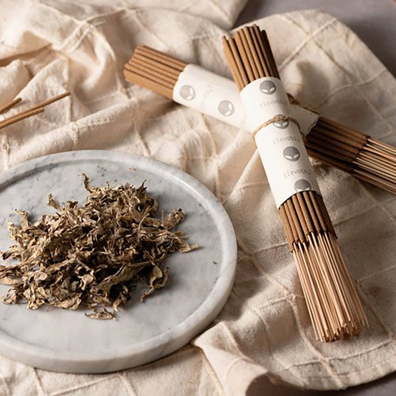 Natural mugwort incense sticks for camping to keep away mosquitoes - น้ำหอม - ไม้ไผ่ 