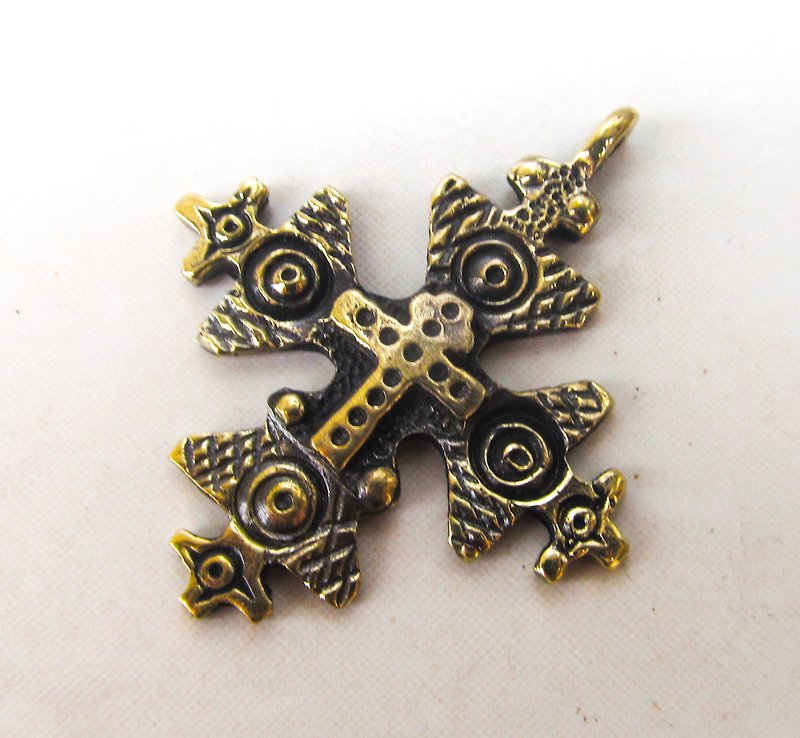 Handmade brass cross necklace pendant,Brass Cross necklace charm,cross jewelry - พวงกุญแจ - ทองแดงทองเหลือง สีทอง