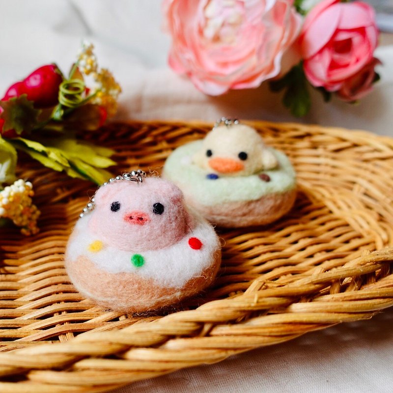 Picnic fun-woolen donuts wool felt pendant donuts strawberry pig lemon duck gift - Charms - Wool Multicolor
