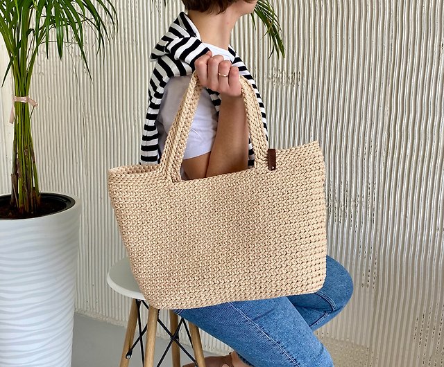 Grayareamade crochet t-shirt yarn tote bag - Shop grayareamade Handbags &  Totes - Pinkoi