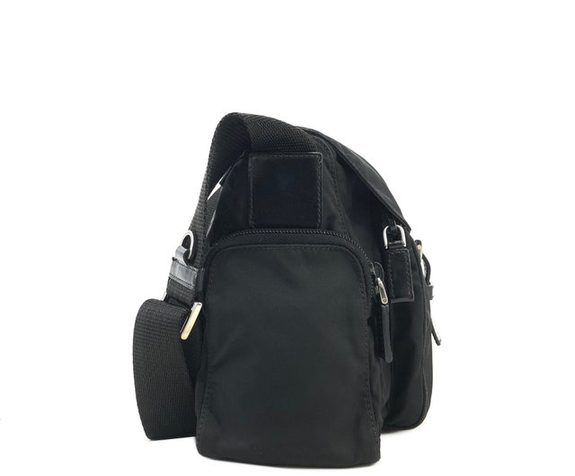 日本直送 名牌中古包 】PRADA プラダ トライアングルロゴ