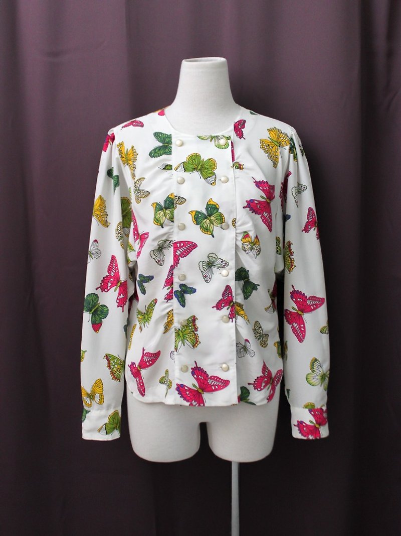 [RE1123T311] autumn and winter Japan made a retro color butterfly white long-sleeved vintage shirt - Women's Shirts - Polyester White