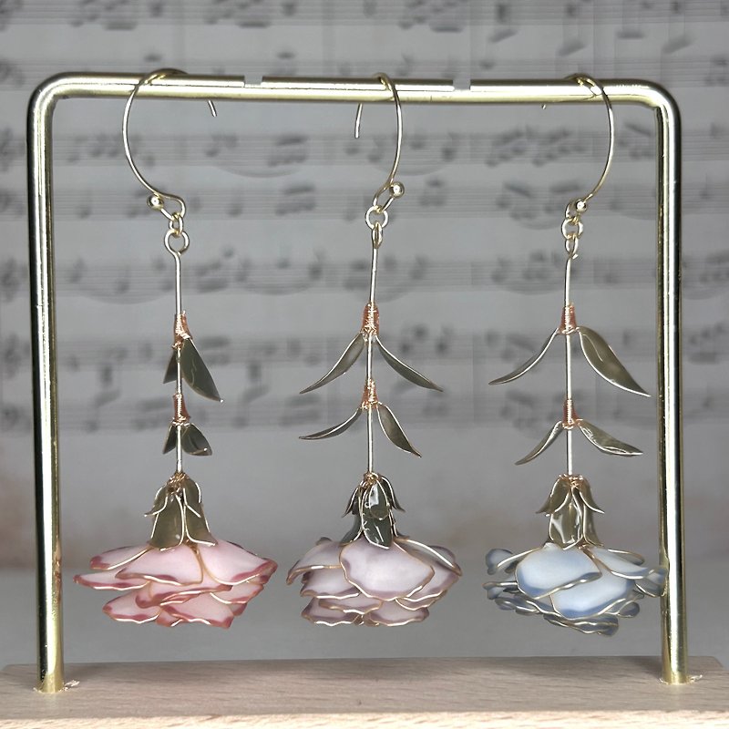 [Carnation-Crystal Flower Earrings] Crystal Flower Resin Jewelry Gift Box - Earrings & Clip-ons - Resin 