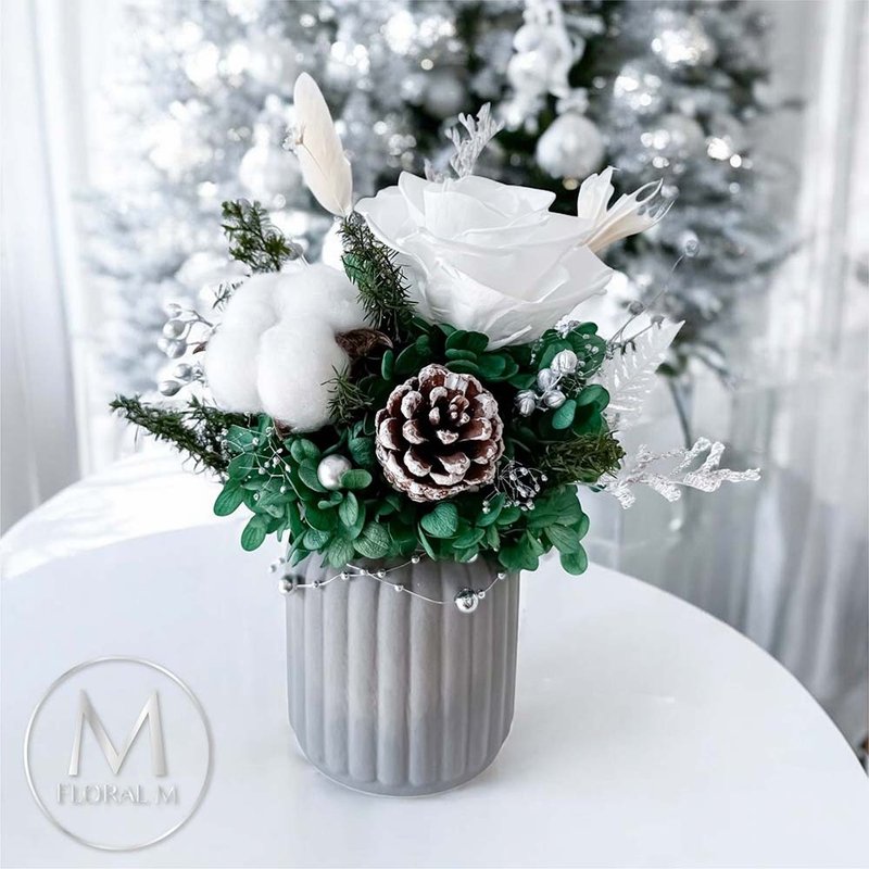 北歐冬日冰雪森林永生花禮 - 乾燥花/永生花 - 植物．花 白色