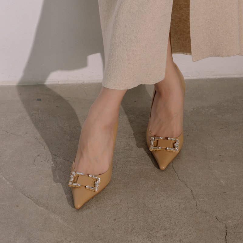 輕奢華鑽飾-尖頭細跟鞋-婚宴鞋-淺駝色 - 高跟鞋/跟鞋 - 真皮 卡其色
