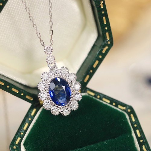 WhiteKuo高級珠寶訂製所 【WhiteKuo】18k天然橢圓形藍寶石鑽石蕾絲復古吊墜