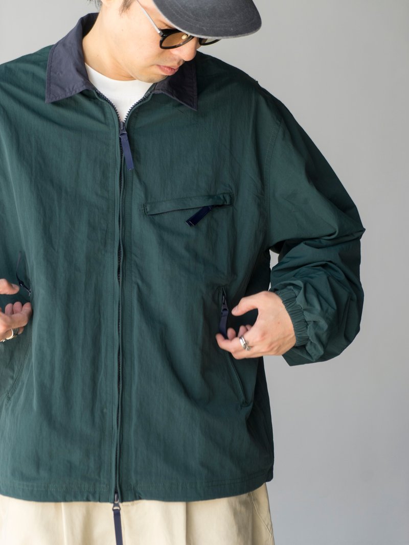 Jacket 復古拼色翻領拉鏈工裝外套 日系寬鬆短款設計口袋風衣夾克 - 男夾克/外套 - 其他材質 綠色