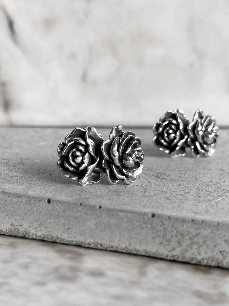 925 Sterling Silver DB Rambler Rose Earrings / Flower / Vintage / Anti-allergy - Earrings & Clip-ons - Sterling Silver Silver