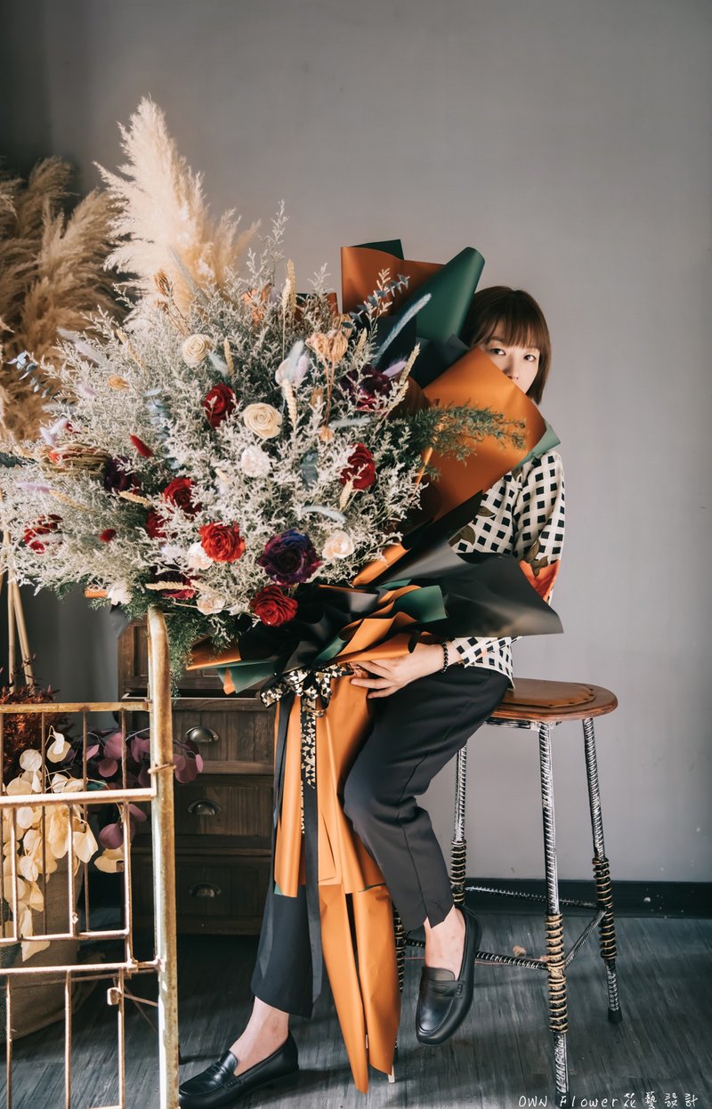 巨大花束/巨型花束/情人節花束/客製花束/大型花束/求婚花束/花束 - 乾燥花/永生花 - 植物．花 多色