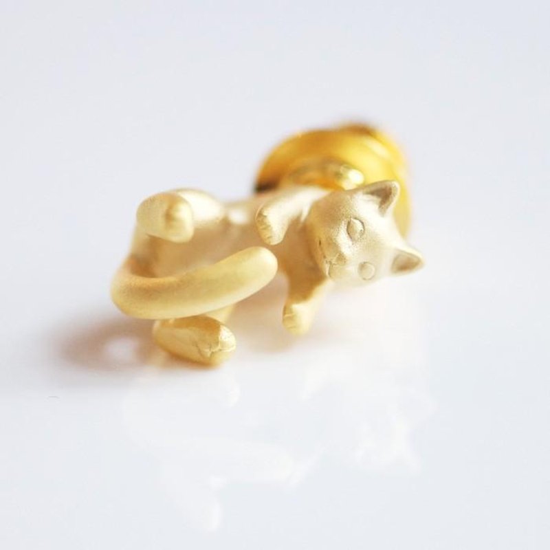 Cat Pin Brooch Latte (Gold) - Brooches - Other Metals 
