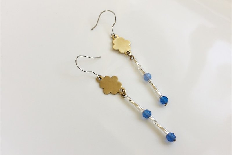 Rain sapphire blue agate pearl earrings brass molding - ต่างหู - เครื่องเพชรพลอย สีน้ำเงิน