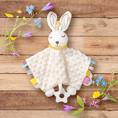 孩子陪你趣味童裝製造所 寶寶乖乖動物娃娃安撫巾 酣睡兔兔 緞帶標籤