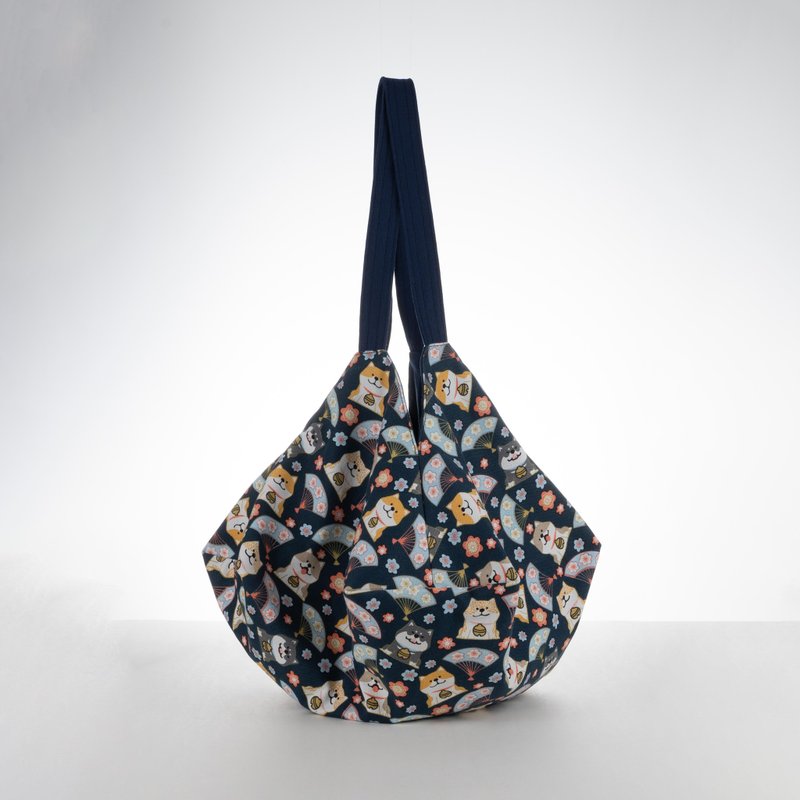 Origami Reversible Canvas Tote: Handcrafted Eco Bag for Stylish Shoppin - อื่นๆ - ผ้าฝ้าย/ผ้าลินิน ขาว