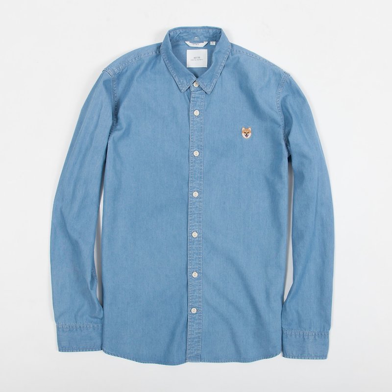 【Pjai】Embroidery Shirt - Light Denim (ST742) - เสื้อเชิ้ตผู้ชาย - ผ้าฝ้าย/ผ้าลินิน สีน้ำเงิน
