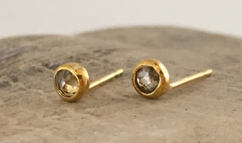 K24 ローズカット天然ダイヤモンド 純金スタッドピアス K24 Pure Gold+Diamond Studs - 耳環/耳夾/耳骨夾 - 其他金屬 