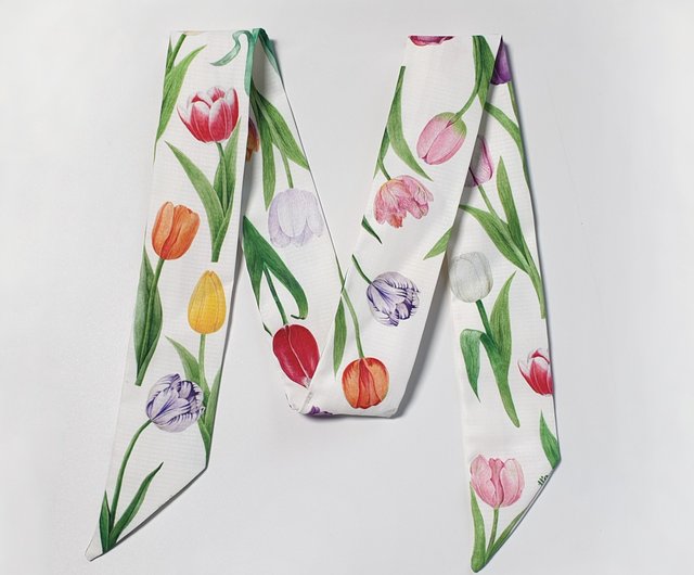【新品】SORELLE FONTANA チューリップ柄スカーフ 88cm 新品】SORELLE FONTANA チューリップ柄スカーフ 88cm