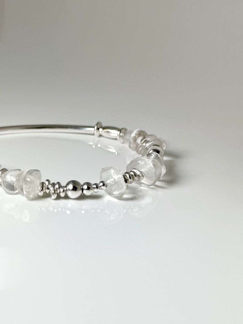 Ore_B08 / Irregular white crystal bracelet - สร้อยข้อมือ - คริสตัล ขาว