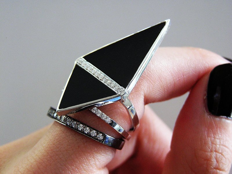 925 Silver 18K white gold black onyx and Stone Ring - แหวนทั่วไป - โลหะ สีดำ