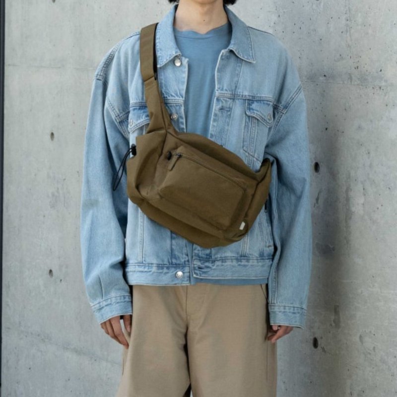 【fulcro】City系列-簡約隨身側背包(complete)(多色可選) - 後背包/背包/書包 - 聚酯纖維 咖啡色