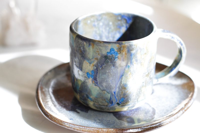 Hand-drawn blue fantasy oil painting style ceramic coffee cup/mug/ceramic cup - แก้วมัค/แก้วกาแฟ - ดินเผา หลากหลายสี