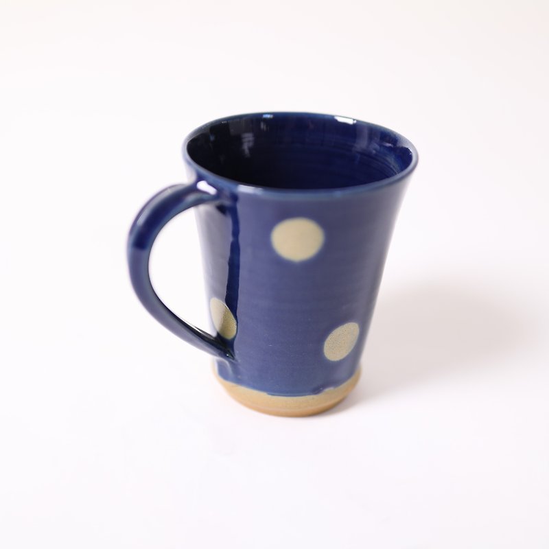 波波 マグカップ-紺色-フェアトレード - マグカップ - 陶器 ブルー