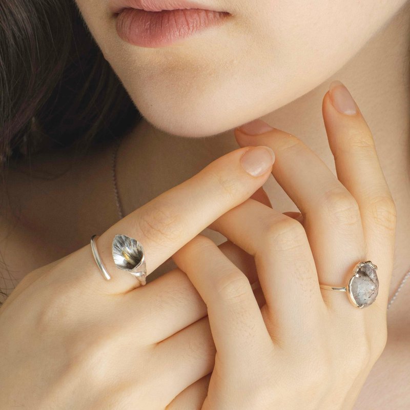 Calla lily ring - แหวนทั่วไป - เงินแท้ สีเงิน