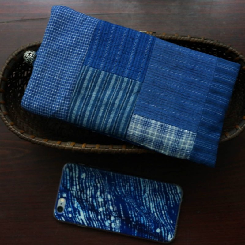 Blue plaid patchwork mobile phone bag Apple iPhone Plus old cloth home cloth quilted anti-fall storage bag - Toiletry Bags & Pouches - Cotton & Hemp Blue