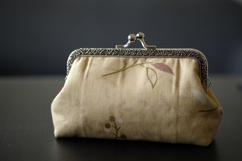 CaCa Crafts | [autumn] · Cosmetic mouth gold package - กระเป๋าเครื่องสำอาง - ผ้าฝ้าย/ผ้าลินิน 