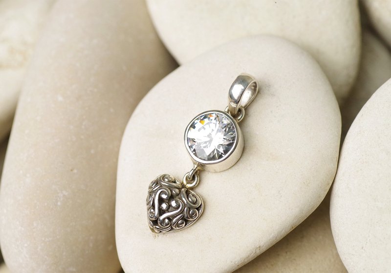 Cubic Zirconia Pendant Top - Gemstone Pendant Necklace (White) - 項鍊 - 純銀 白色