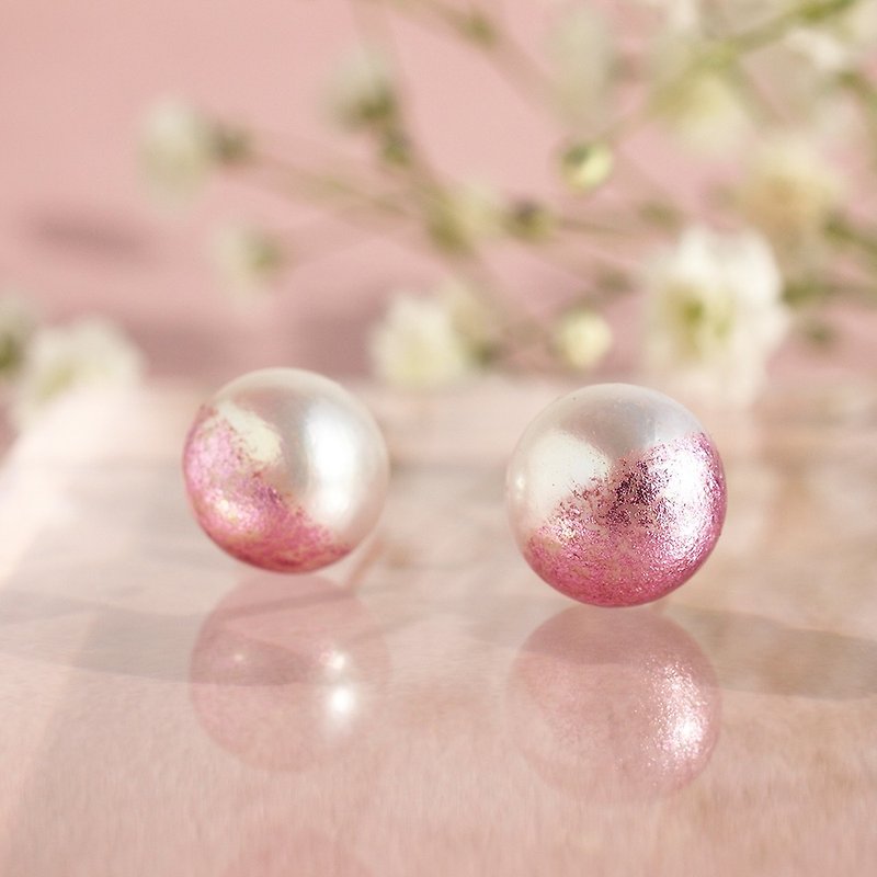 日本製　春の新色　桜ピンクとホワイトのパールピアス　イヤリング - 耳環/耳夾 - 珍珠 粉紅色