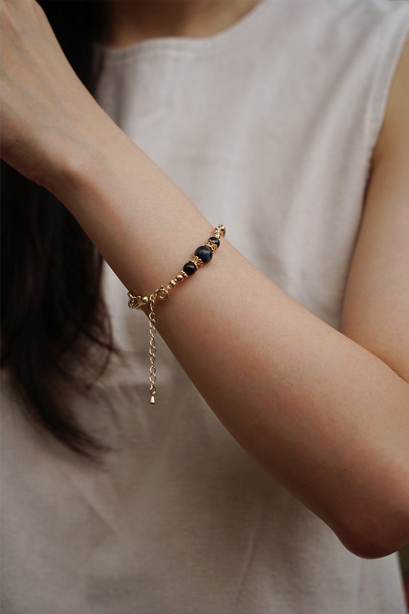 [Ember] Natural stone bracelet spot blue tiger eye obsidian black - สร้อยข้อมือ - ทองแดงทองเหลือง สีดำ