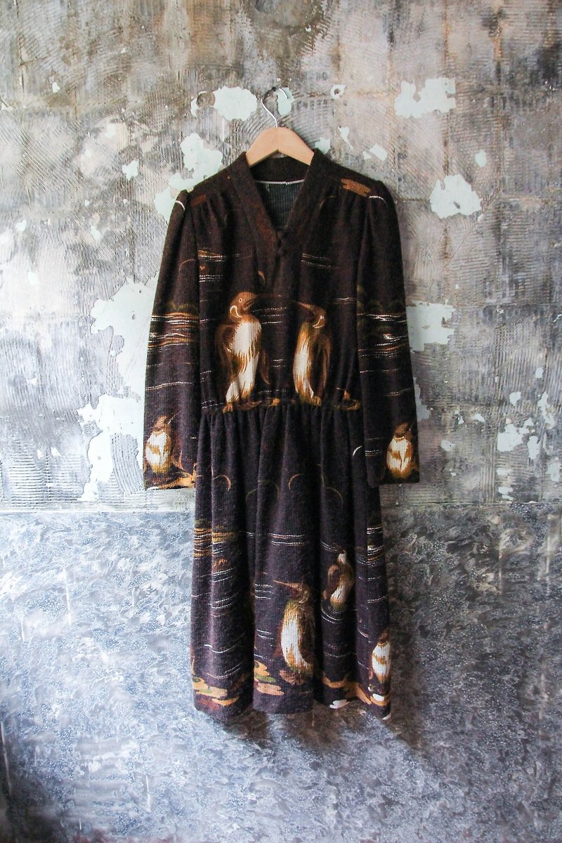 袅袅 department store-Vintage brown waterfowl long-sleeved dress retro - ชุดเดรส - ไฟเบอร์อื่นๆ 