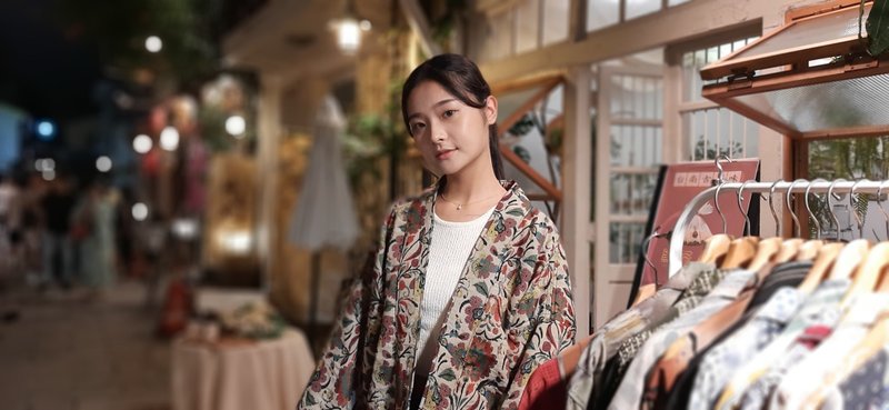 AMIN'S SHINY WORLD Colorful floral all-over jacquard KIMONO - เสื้อแจ็คเก็ต - ผ้าฝ้าย/ผ้าลินิน หลากหลายสี