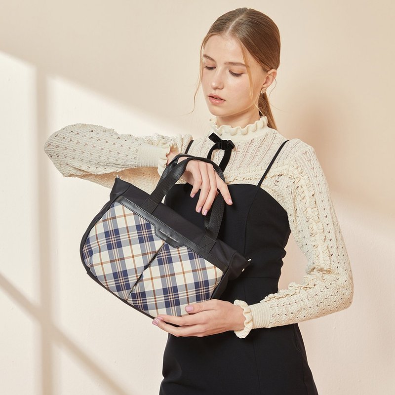 【金安德森】UNIQUE經典格紋 2Way斜側包-黑色 - 手提包/手提袋 - 尼龍 黑色