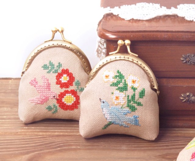 ハンドメイド　ガマ口手刺繍バッグ Amazon | 刺しゅうキット がま口 バッグ 財布 手作り DIY