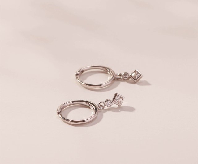 DIAMOND SKINNY PIERCED EARRING(片耳用)(2JP0996)K10 ピアス
