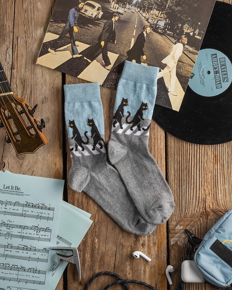 Dodo socks Cat Socks | 1 pairs - ถุงเท้า - ผ้าฝ้าย/ผ้าลินิน สีน้ำเงิน