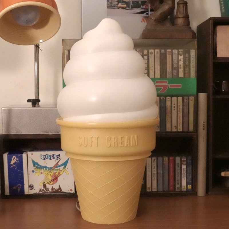 日本 舊物 Konami Traumer  店鋪級 霜淇淋 夜燈 檯燈 復古 療癒 - 燈具/燈飾 - 其他材質 多色