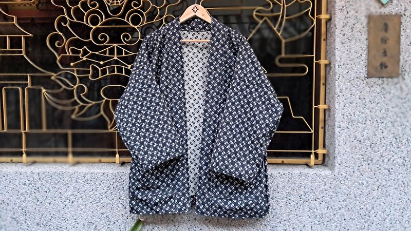 AMIN'S SHINY WORLD Denim fallen leaves thorn all over jacquard KIMONO - Men's Coats & Jackets - Cotton & Hemp Blue