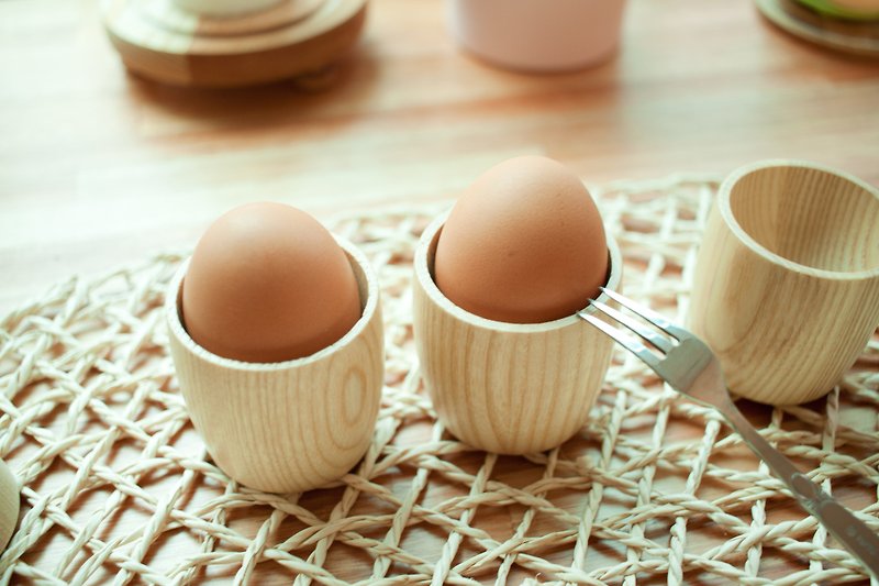 【エッグカップ】-木製ゆで卵カップ-ハンドメイド-アメリカンタモ材- - メイク道具・鏡・ブラシ - 木製 透明